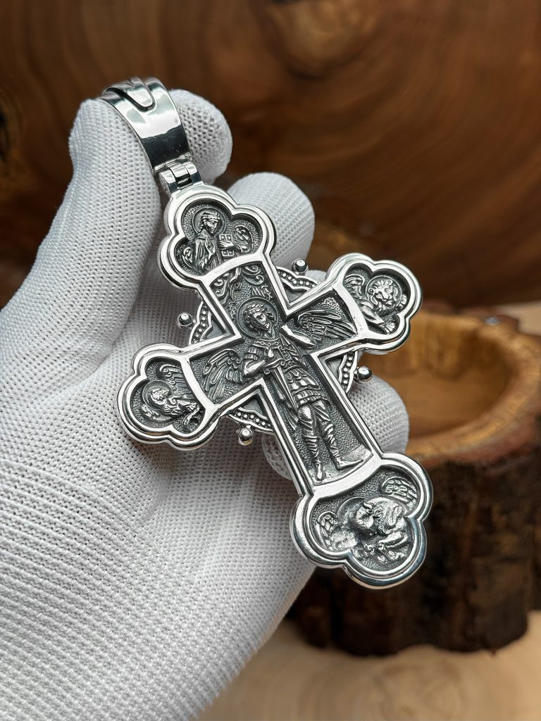 Серебряный крест - кр133