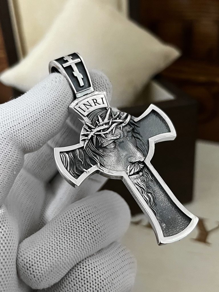 Серебряный крест - кр135